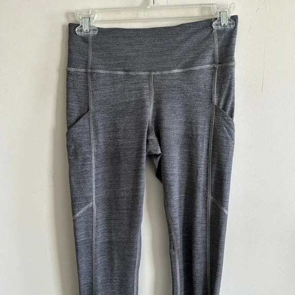 lululemon gray/black full length high rise speed up tight scrunch leggings sz 4 - Picture 3 of 8
